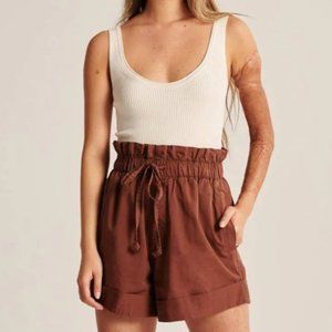 NWOT Abercrombie Twill Paperbag Shorts - Small